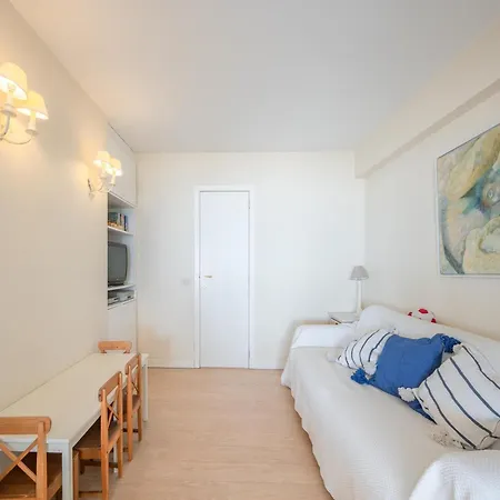 Apartment Spacious 9-guest Knokke-Heist